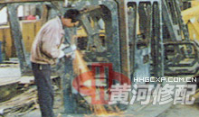 生产车间工作场景